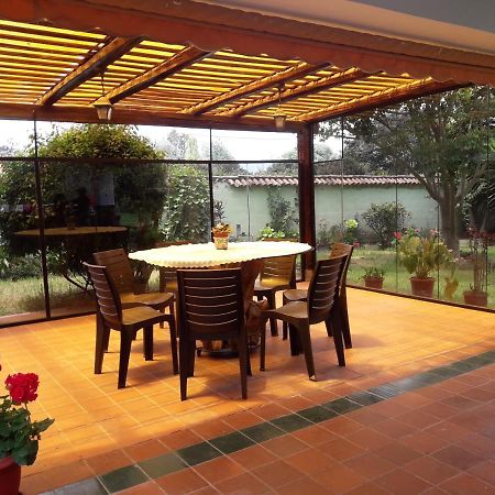 Quinta La Gardenia Hotel Puembo Eksteriør billede