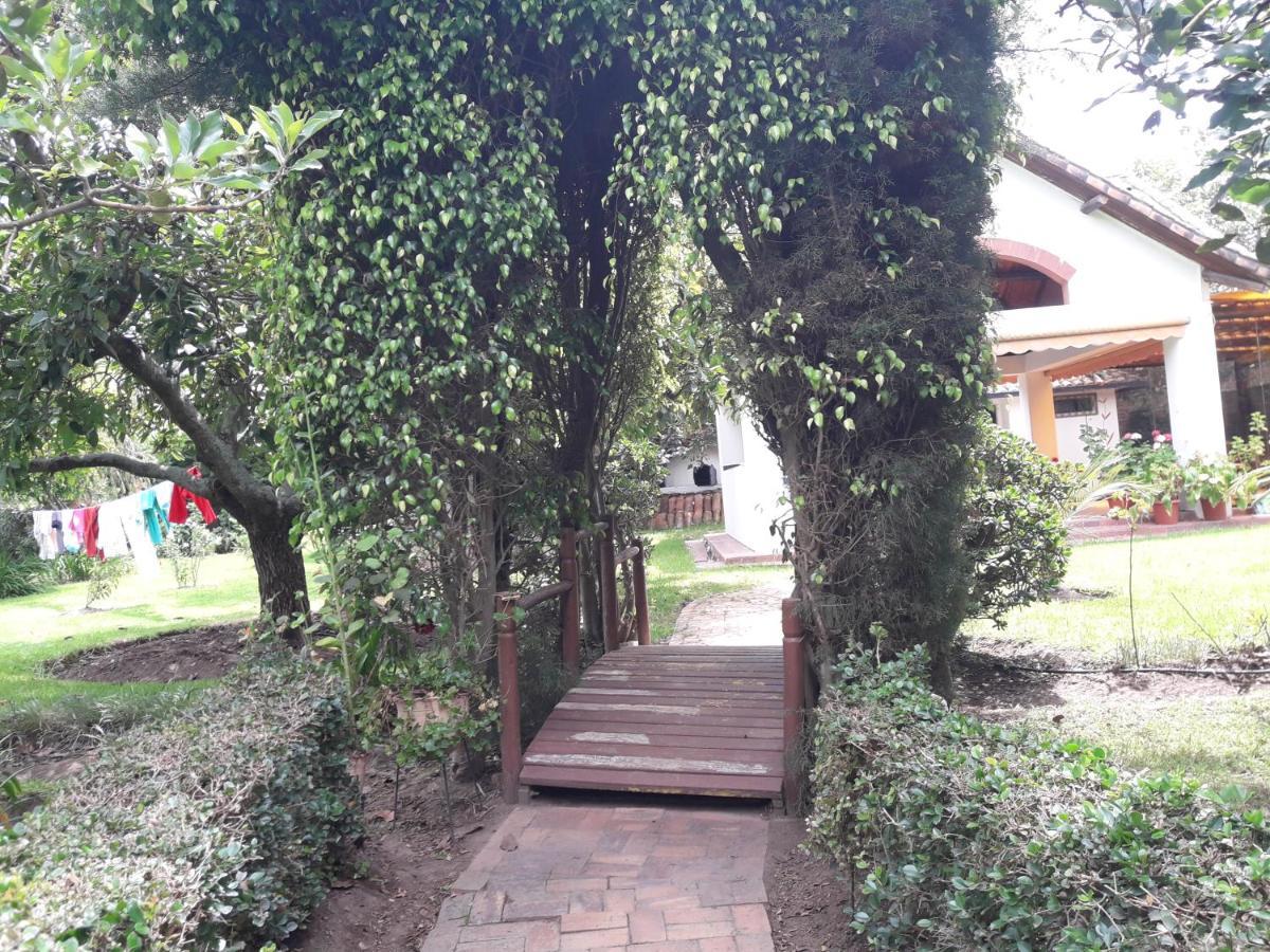 Quinta La Gardenia Hotel Puembo Eksteriør billede